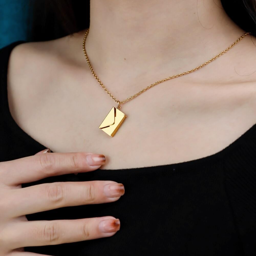 SPARKLE™  - ENVELOPE LOVE LETTER NECKLACE