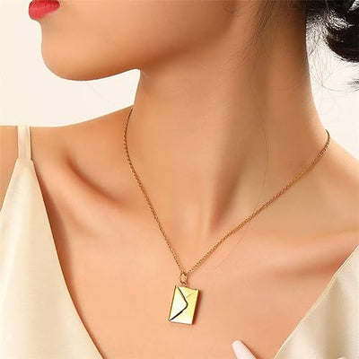 SPARKLE™  - ENVELOPE LOVE LETTER NECKLACE